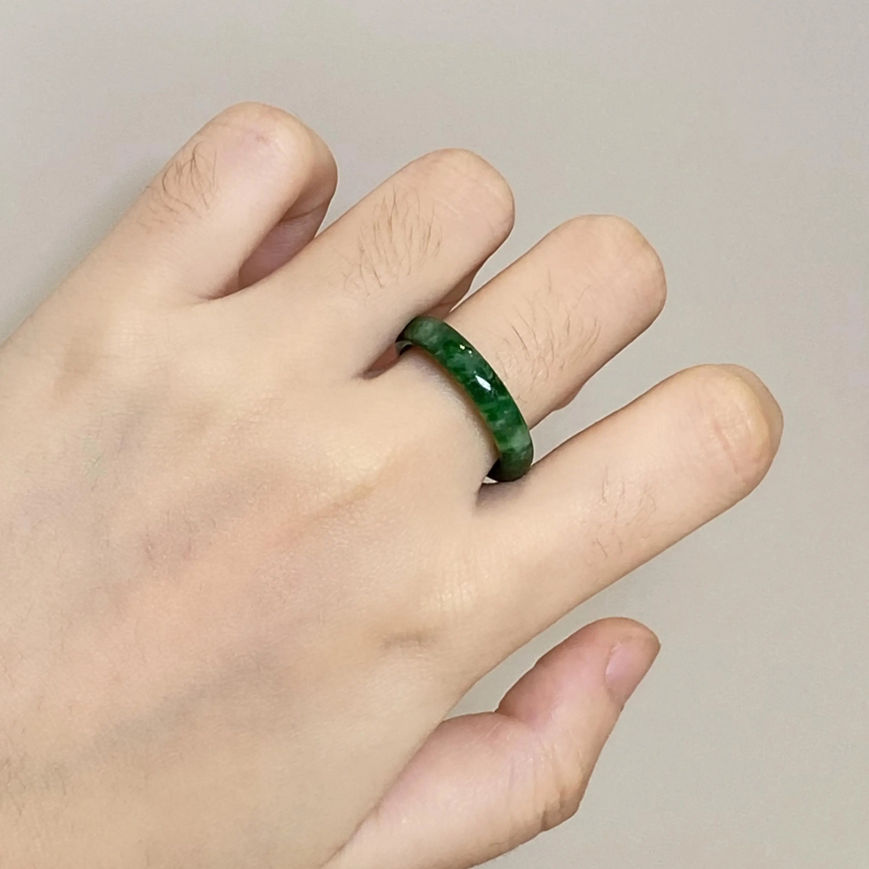 Size US 8 Intense Green Burmese Jade Ring Band - Type A Natural Jadeite
