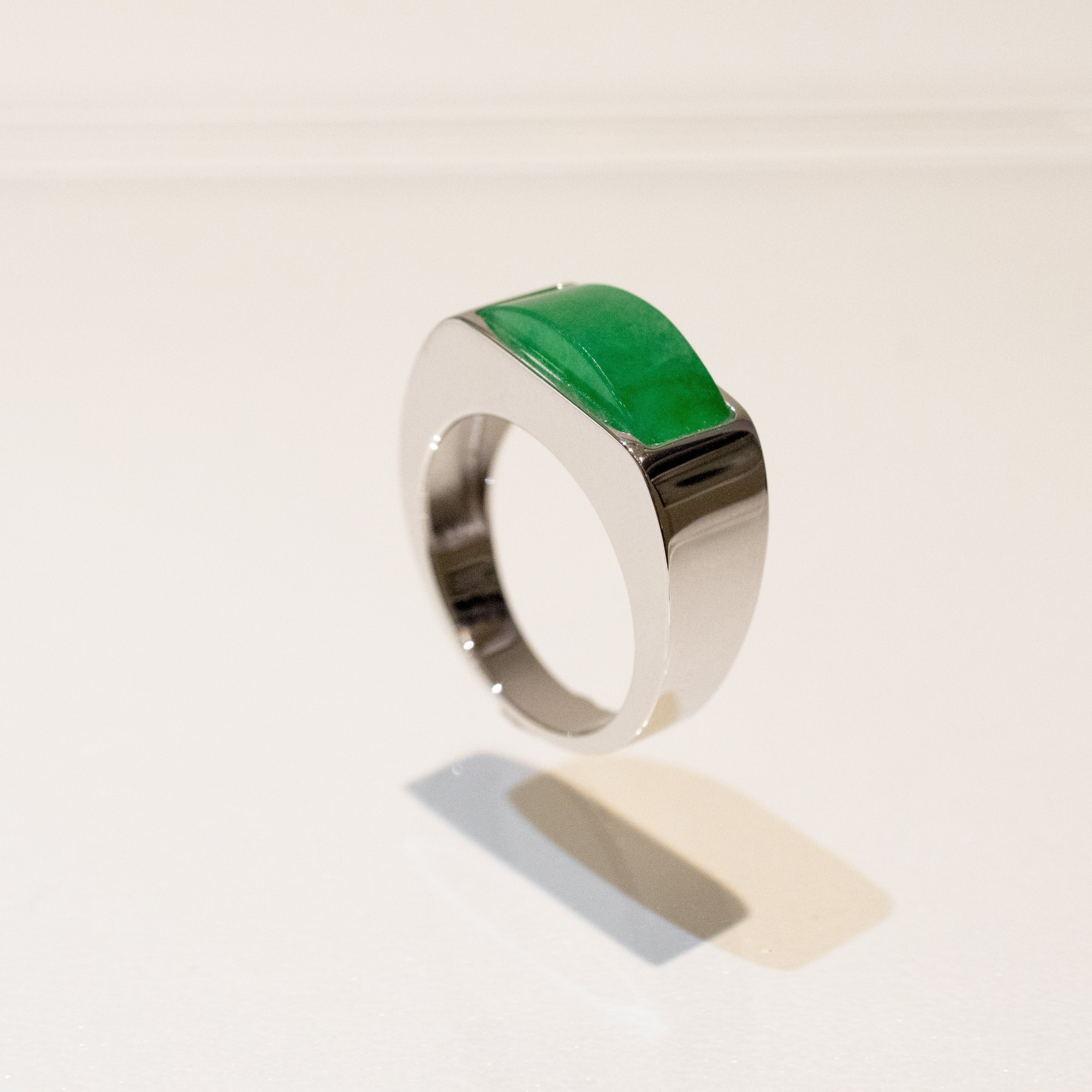GRANSKY X KATHERINE 18K Gold A-Grade Natural Vivid Green Jadeite Ring