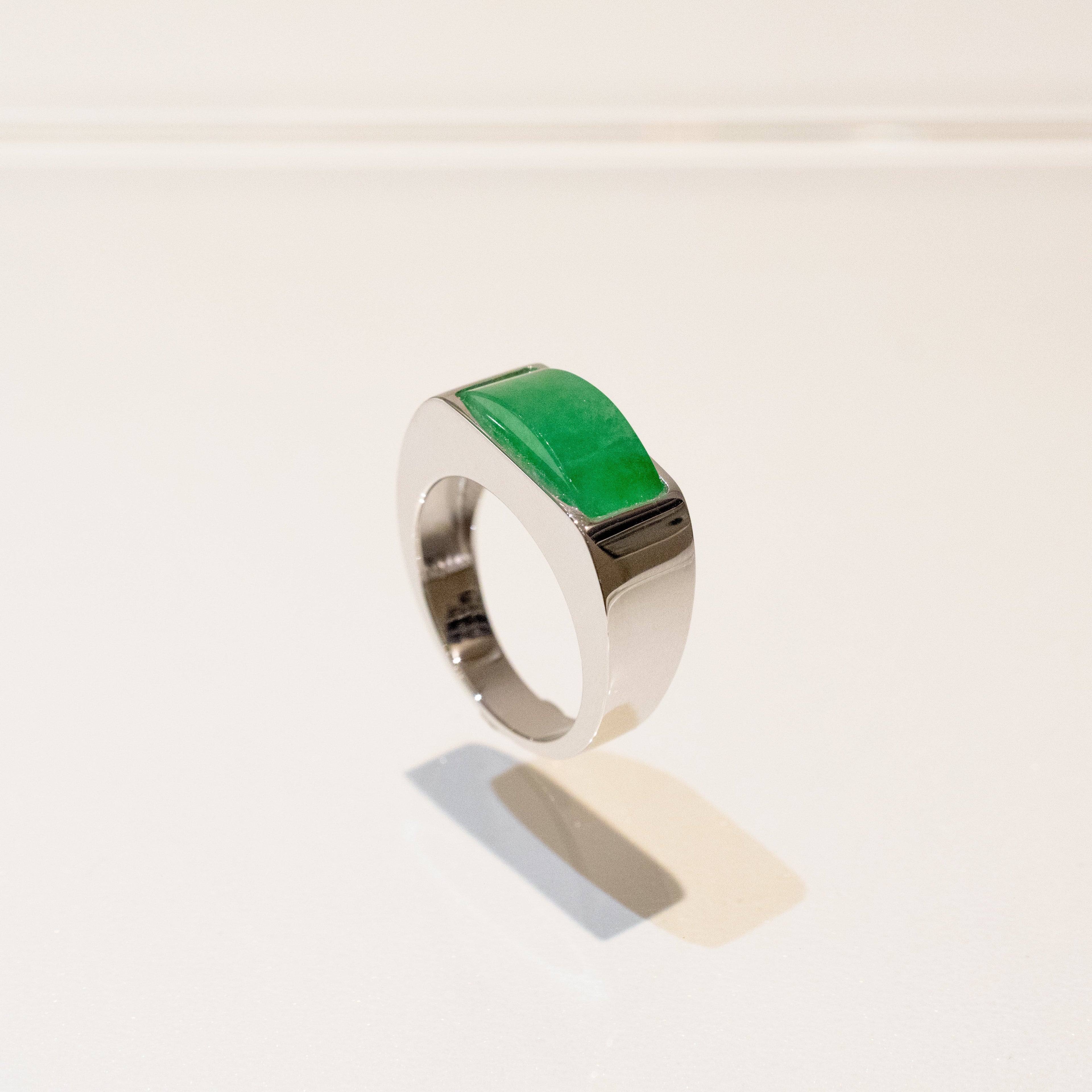 GRANSKY X KATHERINE 18K Gold A-Grade Natural Vivid Green Jadeite Ring
