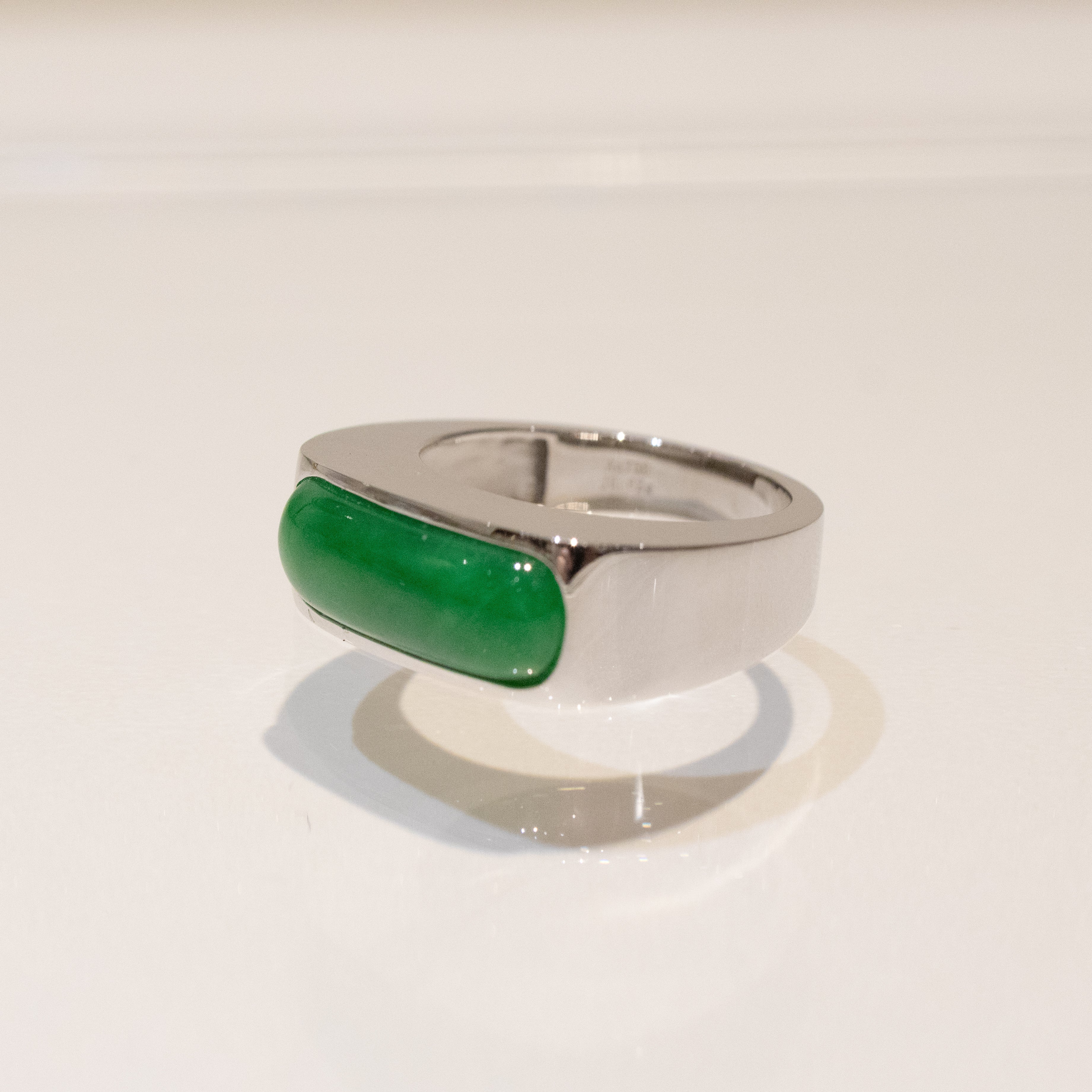 GRANSKY X KATHERINE US 7 18K Gold A-Grade Natural Vivid Green Jadeite Ring