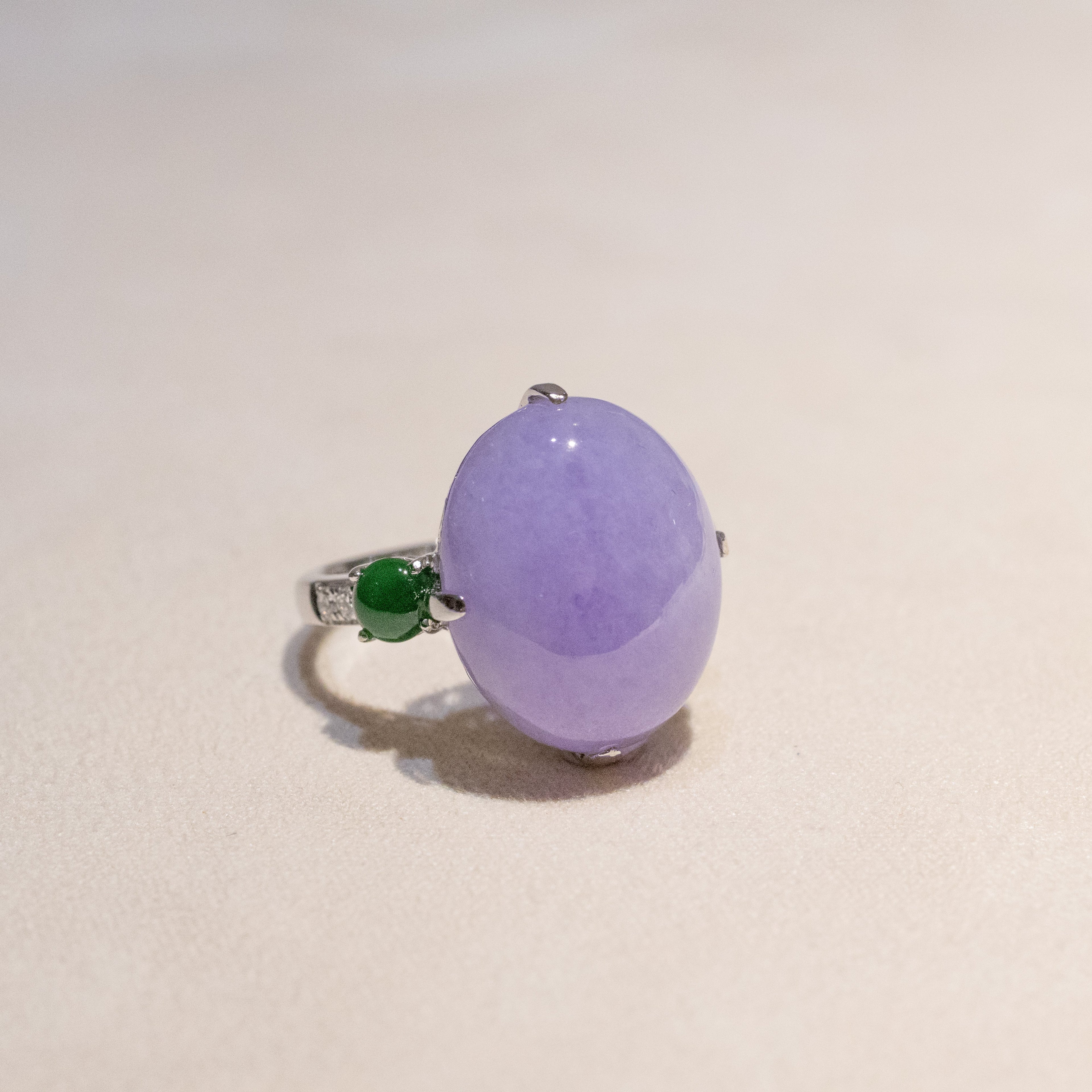 18K White Gold Diamonds Rare Purple Jade Ring - Type-A Jadeite Cabochon