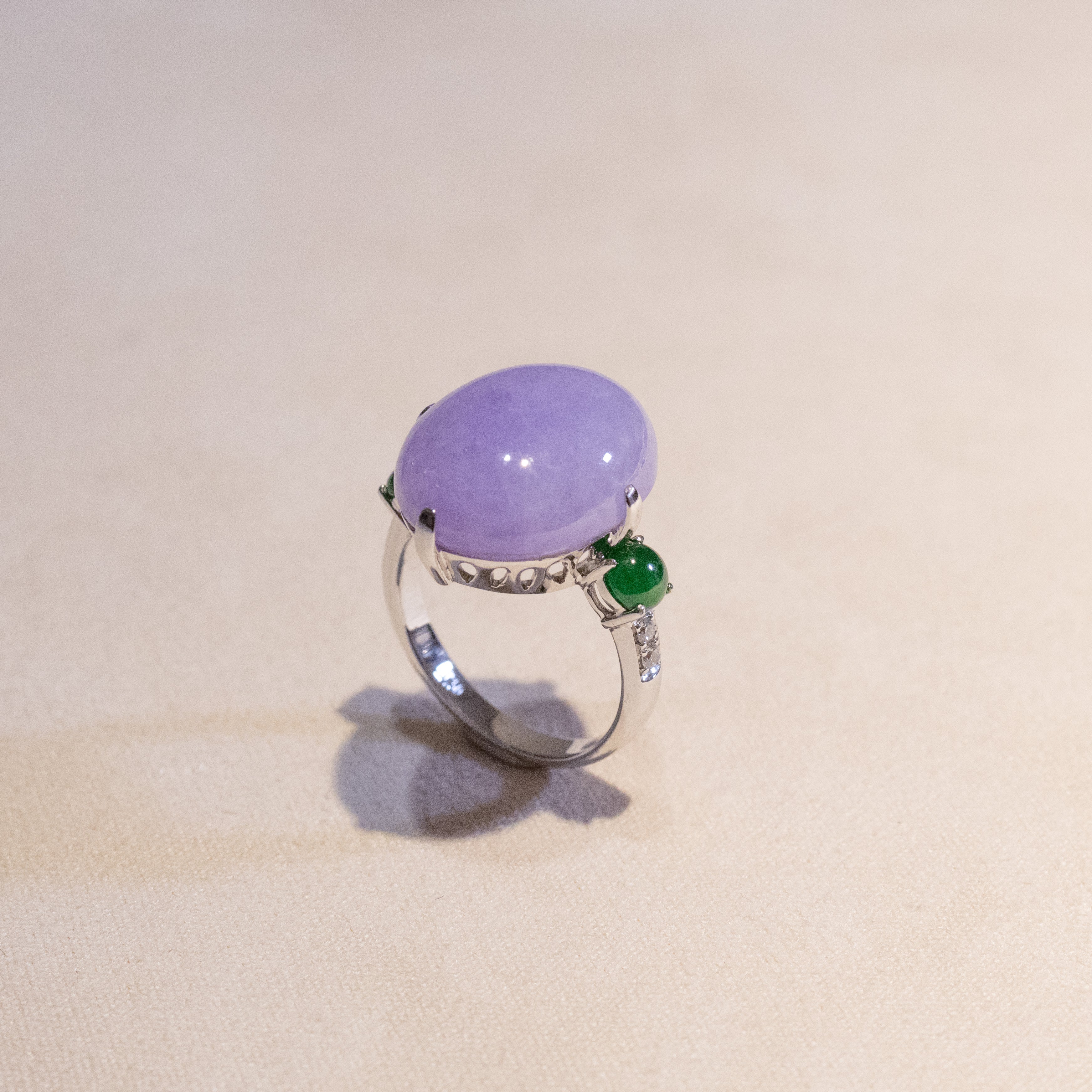 18K White Gold Diamonds Rare Purple Jade Ring - Type-A Jadeite Cabochon