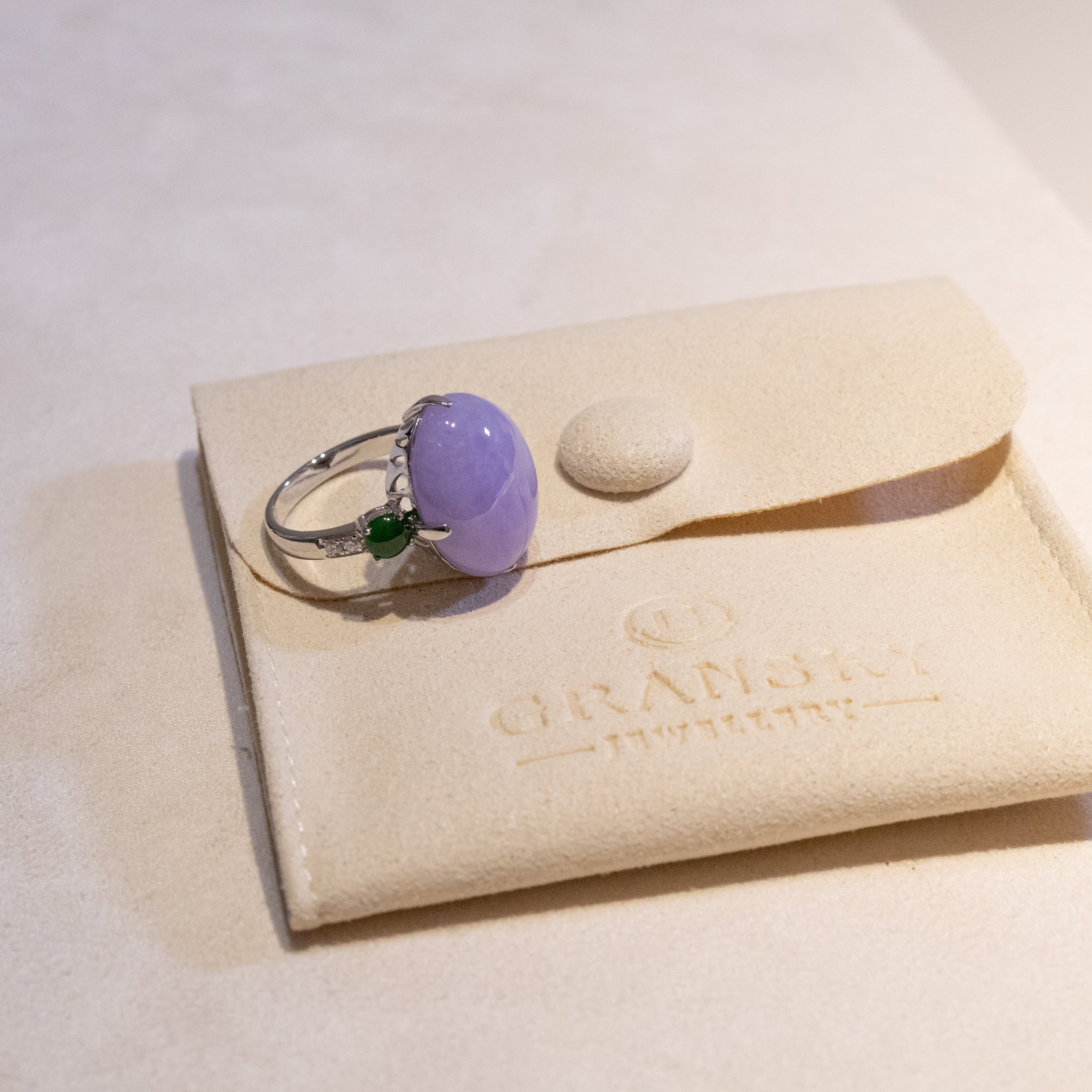 18K White Gold Diamonds Rare Purple Jade Ring - Type-A Jadeite Cabochon