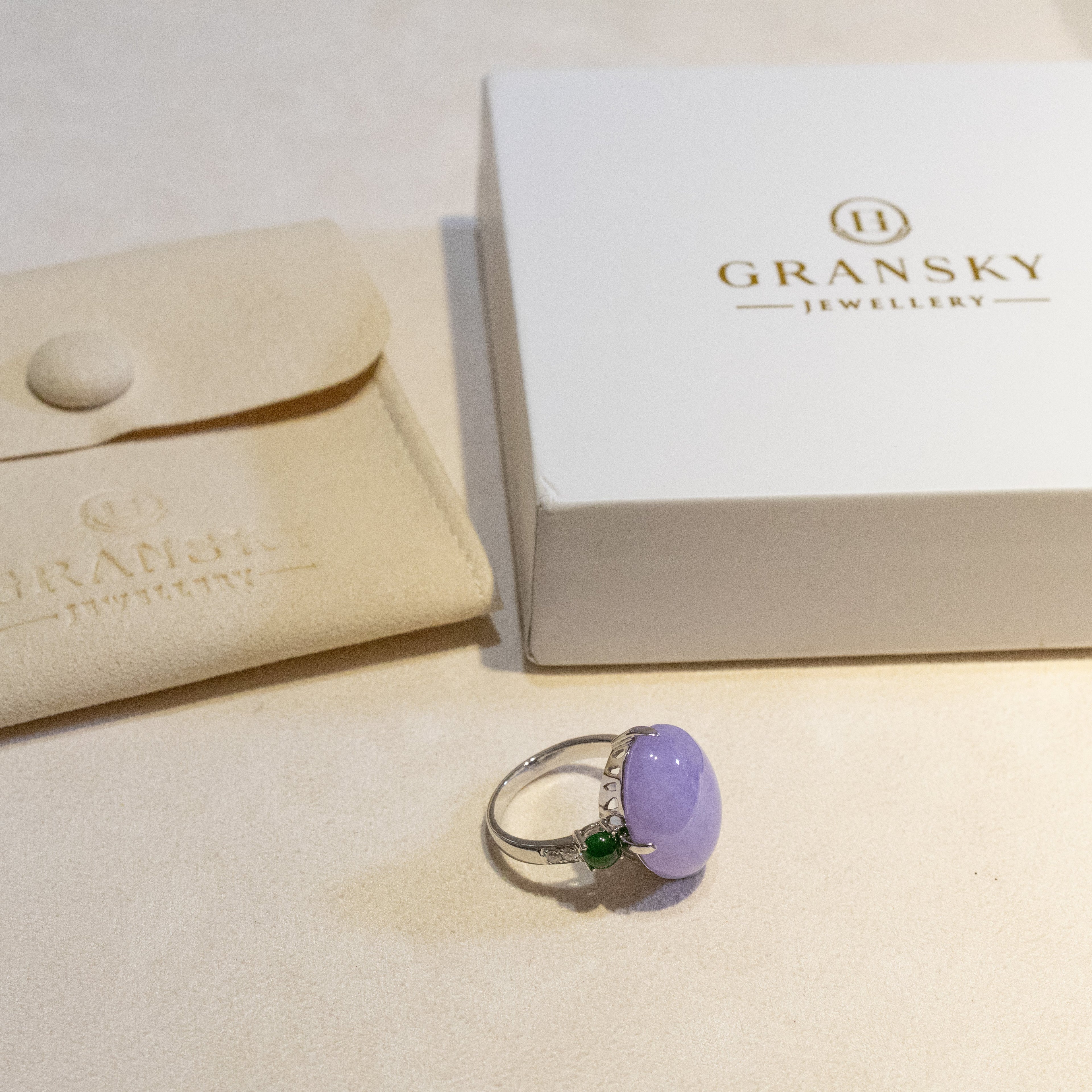 18K White Gold Diamonds Rare Purple Jade Ring - Type-A Jadeite Cabochon